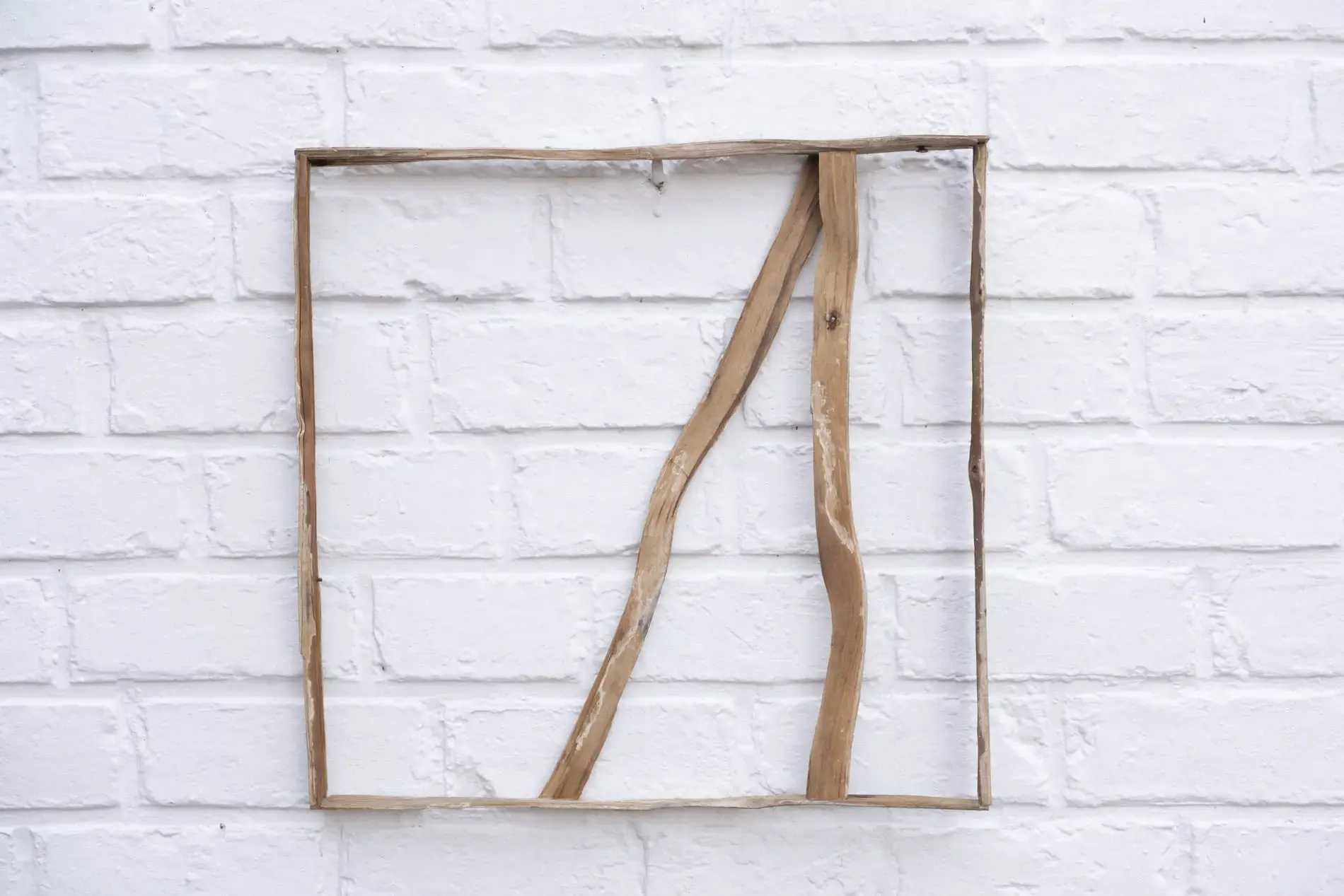 tweebeens (raam C) (structuur) by Camiel Van Breedam